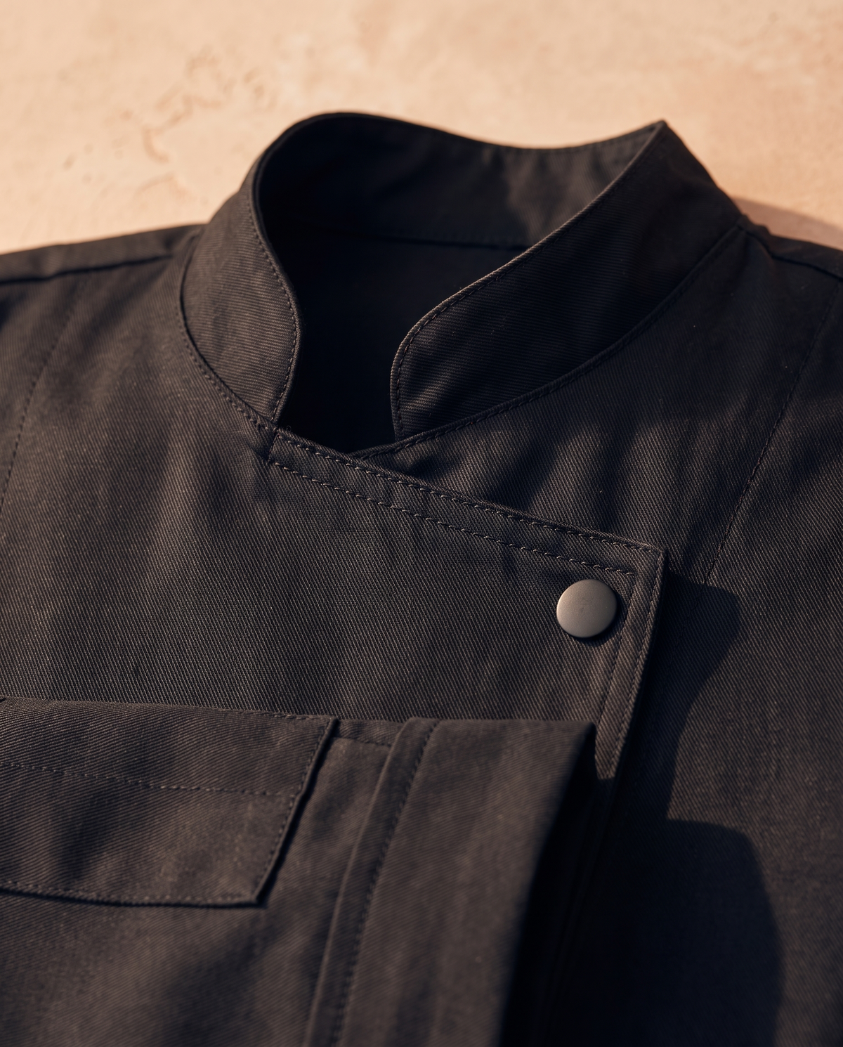 Black|Cuello y punos
